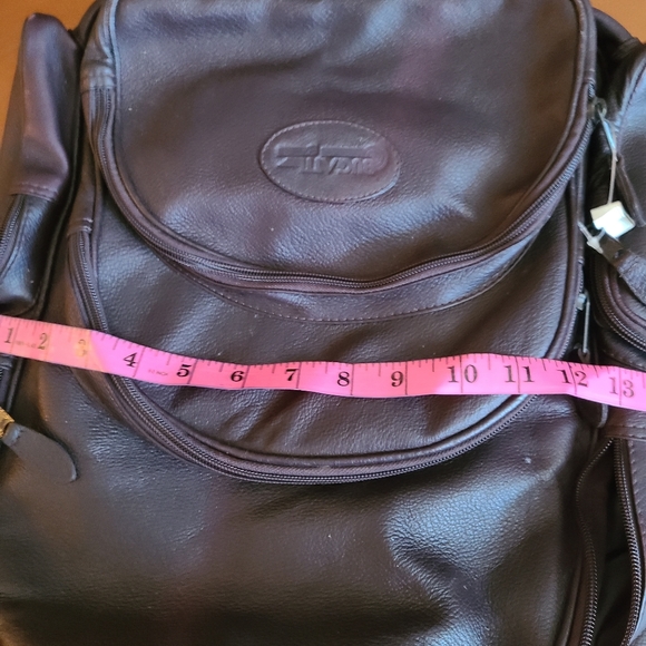 Bugatti leather backpack - Picture 7 of 8